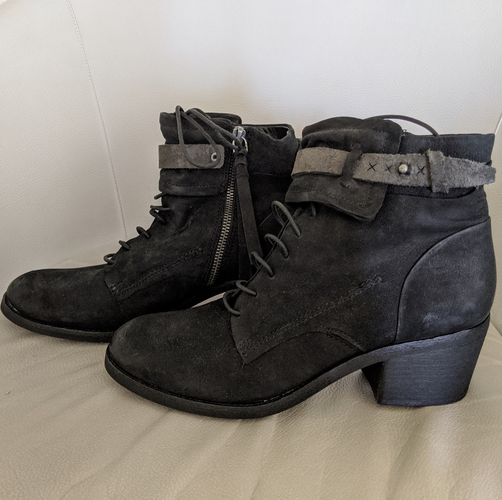 Dolce Vita leather boots